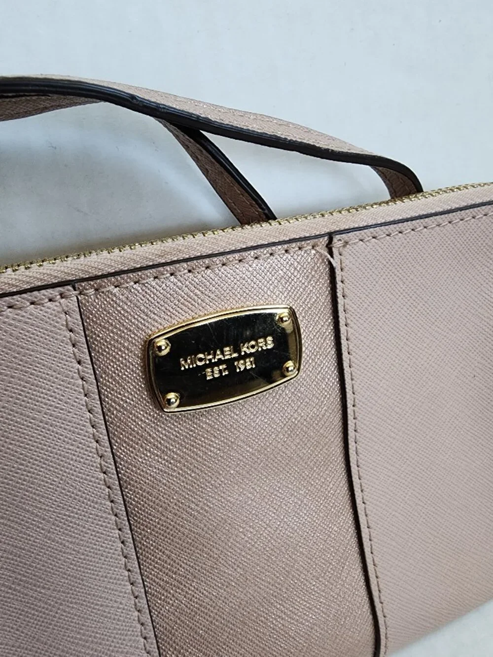 Michael Kors Jet Set Saffiano Leather Convertible Wristlet - Pale Pink - Picture 4 of 7